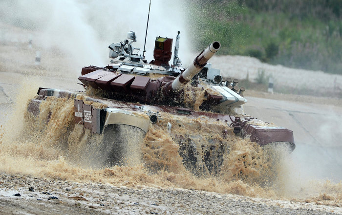 The Russian crew during the Tank Biathlon 2014 world championship in the training ground of the 2nd Guards Taman Motorized Rifle Division, in the village of Alabino