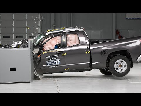 2015 Toyota Tundra extended cab small overlap IIHS crash test