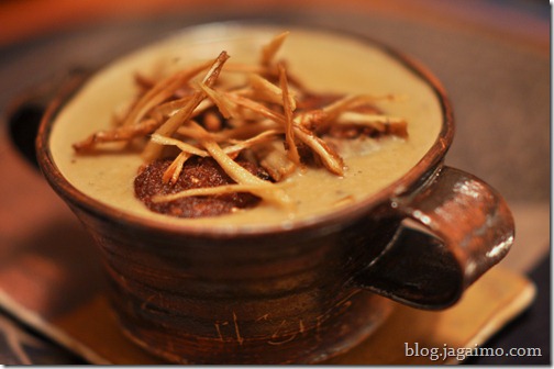 Roasted gobo soup with burdock ganmodoki