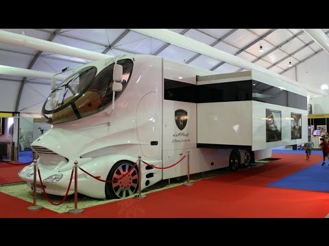 Mukesh Ambani New Vanity Van Spotted In Mumbai 2015 That worth 25 Crores