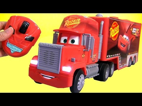 NEW Mack Truck Hauler Master Remote Control 2015 from DisneyPixarCars U-Command McQueen RC