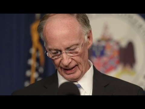 More recordings of Alabama Governor Robert Bentley making sexually suggestive remarks