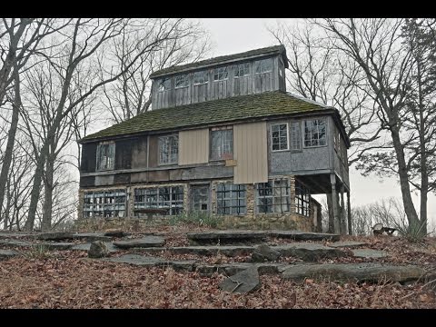 UE - Exploring Millionaire's Abandoned Cottage