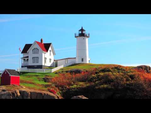 Maine Travel Guide (USA) - The Nubble Lighthouse in York