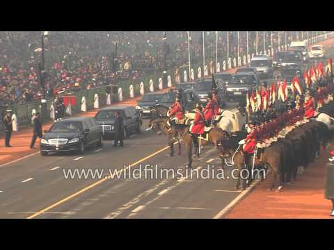 Sneak preview of Republic Day 2016: French President Francois Hollande arrives