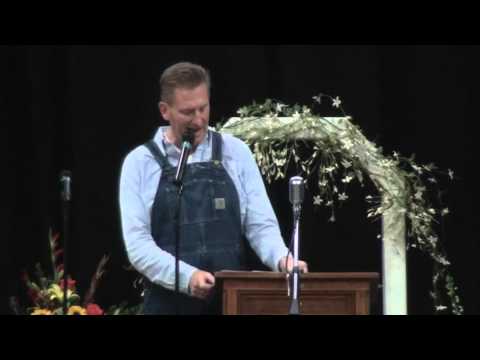 Rory Feek shares thoughts at memorial service for Joey Martin Feek