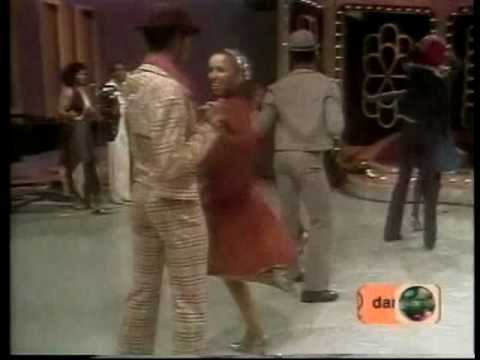 VAN McCOY - the hustle (1975) (HQ)