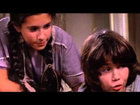 Pepper Scenes - Annie 1982