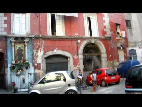 A One-Street Tour Shows Why I Like Naples