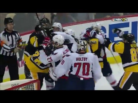 Gotta See It: Crosby & Oshie at centre of mayhem