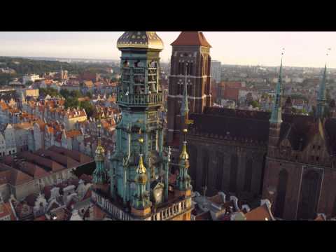 Gdańsk z lotu ptaka 4k / Gdansk from above 4k Poland