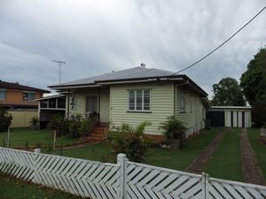 Solid Post War Home - Rumpus - Room for Caravan