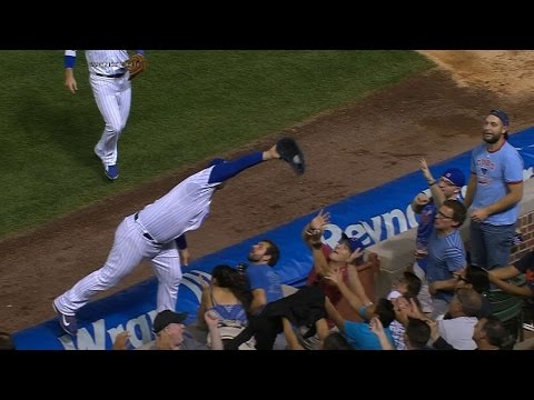 Rizzo makes incredible grab, falls in crowd