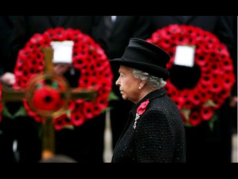 Queen leads Remembrance Day tributes at the Cenotaph