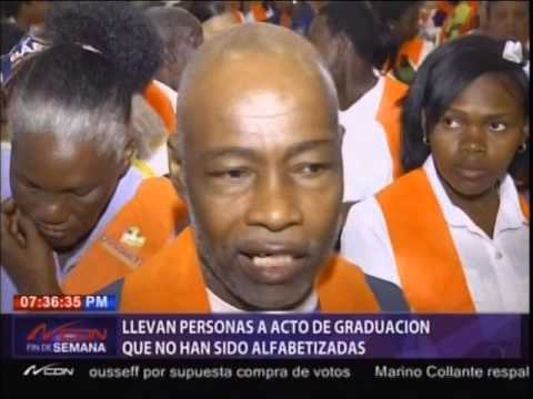 Llevan personas a actos de graduación que no han sido alfabetizadas