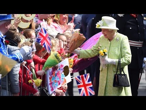 Live: Queen Elizabeth II's 90th birthday walkabout