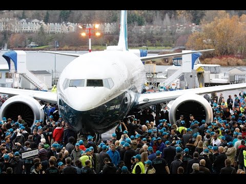 Boeing 737 MAX Roll Out