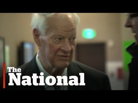 Gordie Howe Visits Saskatoon After Stroke