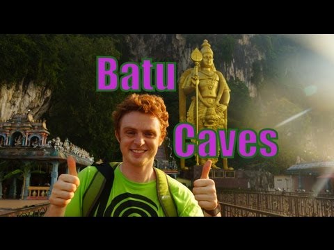 VISITING THE BATU CAVES + EATING INDIAN FOOD - Kuala Lumpur, Malaysia