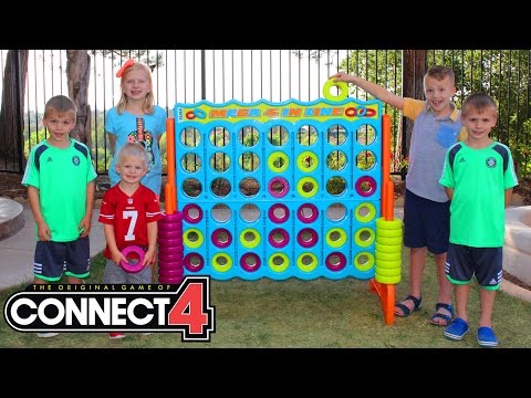 GIANT CONNECT 4 || Family Game Night