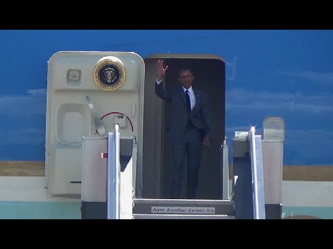 US President Barack Obama arrives in PH for Apec