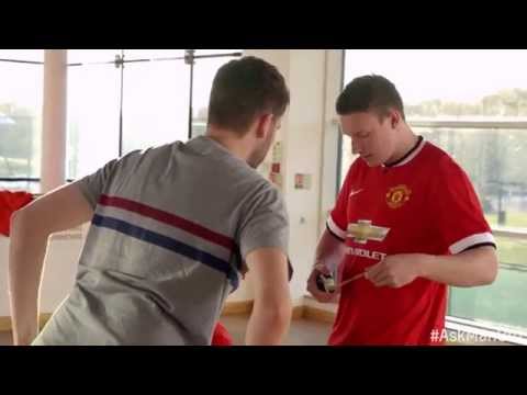 Man United Outtakes: Funny Moments and Bloopers – #AskManUtd | Chevrolet FC