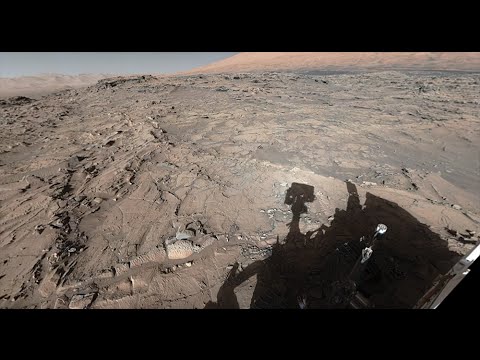 NASA's Curiosity Mars Rover at Naukluft Plateau (360 View)