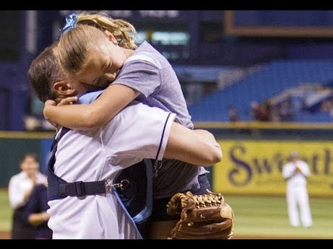 Military Father Surprises Daughter, Reunited at Baseball Game