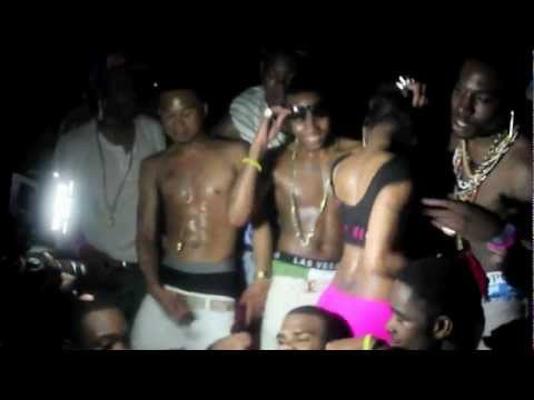 WILD OAKLAND,CA PROJECT X FOOTAGE WITH THAT NIGGA DRIZZLE