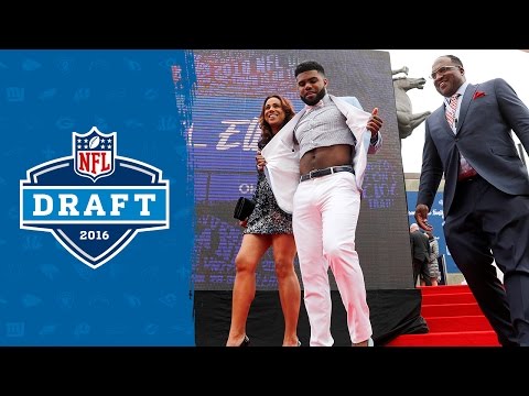 Ezekiel Elliott Rocks Crop-Top on Red Carpet | 2016 NFL Draft