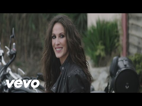 Malú - Quiero (Official Video)