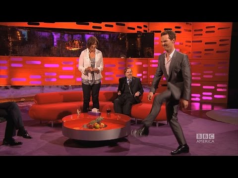 Benedict Cumberbatch does Beyonce's 'Crazy in Love' Walk - The Graham Norton Show on BBC America