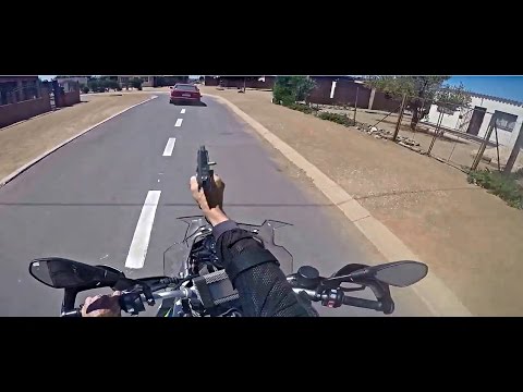 SAPS(South African Police Service) Motorbike chase and shooting - HD