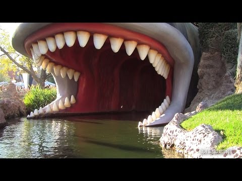 [HD] Storybook Land Canal Boats Ride-Through with NEW Frozen Update - Disneyland