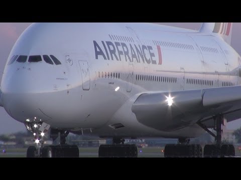 Air France Airbus A380 - Very Close Taxi & Takeoff Montreal (YUL)