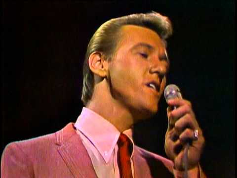 Righteous Brothers - Unchained Melody [Live - Best Quality] (1965)