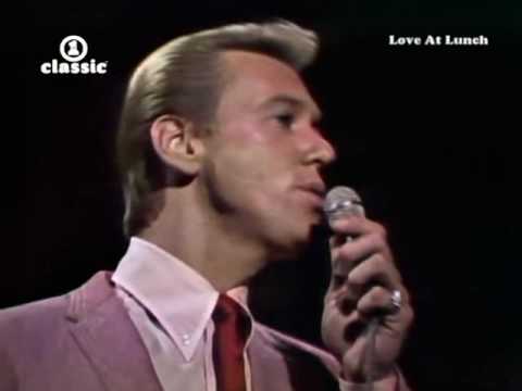 The Righteous Brothers - Unchained Melody 1965 LIVE HQ