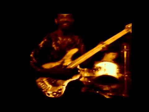 Louis Johnson   Bass Solo 1980