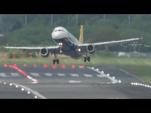 Airbus A321 double go-around