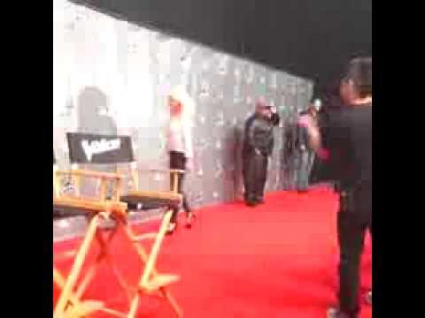 Christina Aguilera - The Voice Press Event "Red Carpet" 02 (7/Nov/13)