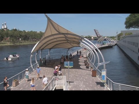 Reasons to visit the Tampa Riverwalk