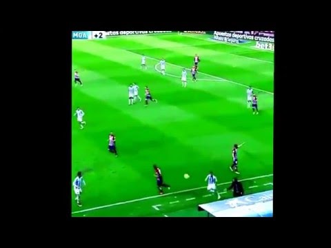 Diego Simeone throws a ball field to stop the country-attack / Atletico Madrid-Malaga 1-0