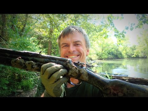 I Found An Awsome Gun In The Creek!