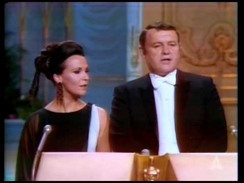 Claire Bloom and Rod Steiger presenting Writing Oscars®