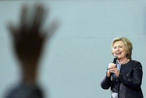 Democratic presidential candidate Hillary Clinton speaks at a rally at La Escuelita School in Oakland, Calif., Friday, May 6, 2016. (AP Photo/Jeff Chiu)