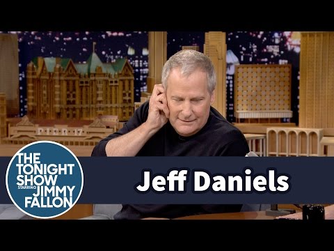 Jeff Daniels Recalls a Great James Gandolfini Improv Moment