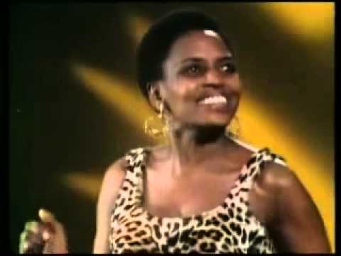 Miriam Makeba - Pata Pata (Live 1967)