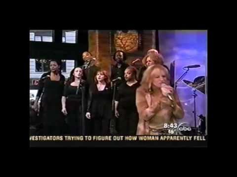 Carly SImon 2004 on GMA.mov