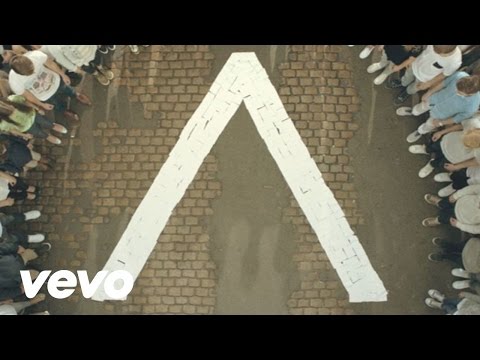 Axwell /\ Ingrosso - Sun Is Shining