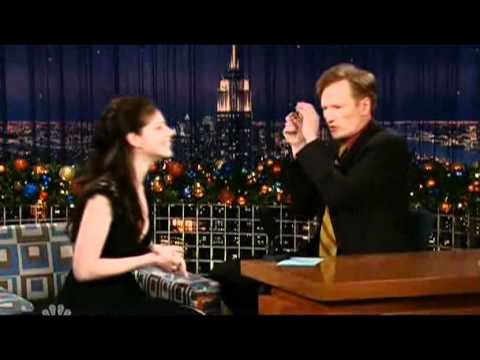 Michelle Trachtenberg about her Guest Appearance on House @ Conan O'Brien 22/12/2006